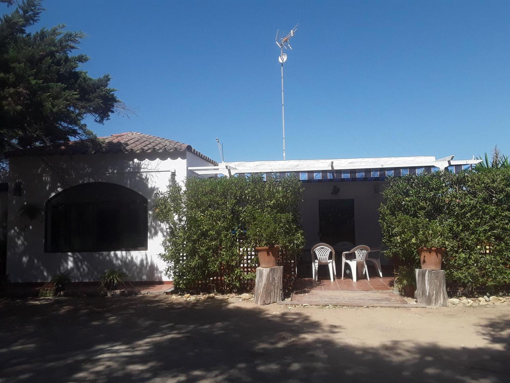 En Finca Las Dunas Dos Chalets Con Jacuzzis En Primera Linea De Playa , Uno De 4 Dormitorios Y Otro De 2 Dormitorios, Llama Al Seiscientos Veintisiete Cuatrocientos Diecisiete Trescientos Noventa Y Ocho Rota Dış mekan fotoğraf