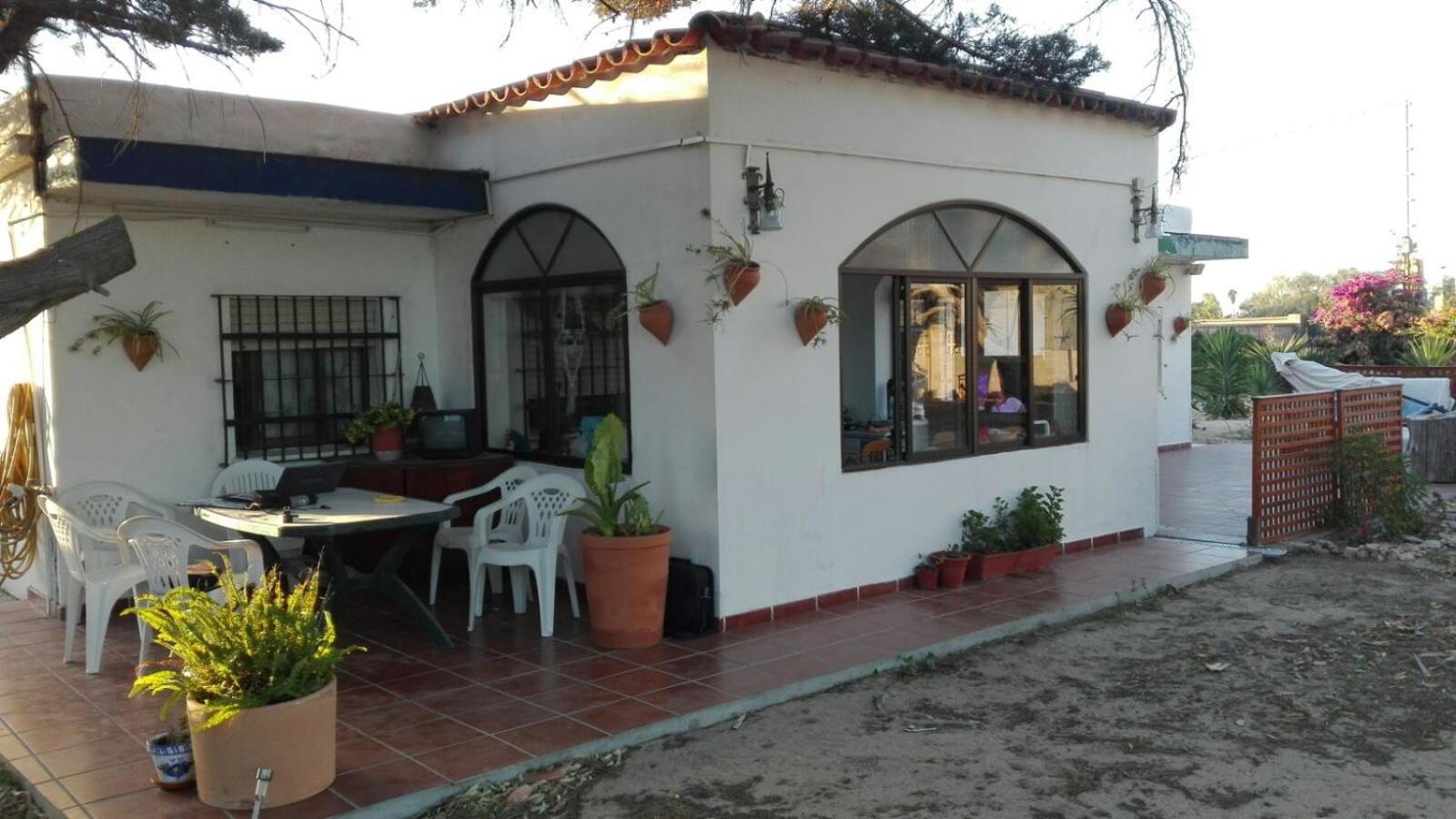 En Finca Las Dunas Dos Chalets Con Jacuzzis En Primera Linea De Playa , Uno De 4 Dormitorios Y Otro De 2 Dormitorios, Llama Al Seiscientos Veintisiete Cuatrocientos Diecisiete Trescientos Noventa Y Ocho Rota Dış mekan fotoğraf
