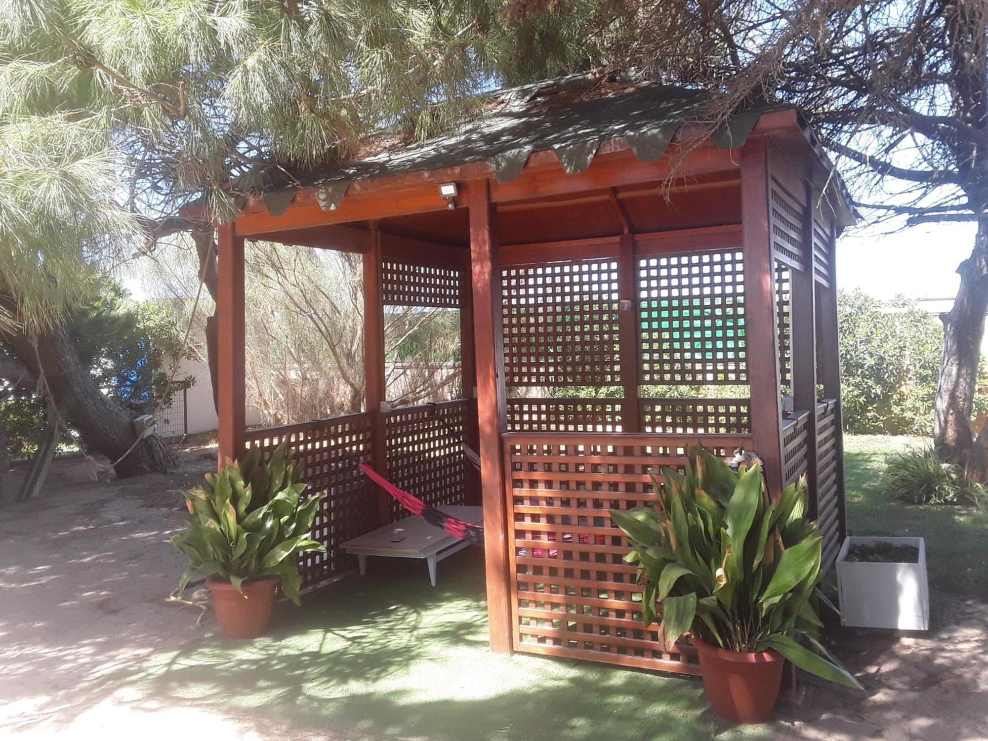 En Finca Las Dunas Dos Chalets Con Jacuzzis En Primera Linea De Playa , Uno De 4 Dormitorios Y Otro De 2 Dormitorios, Llama Al Seiscientos Veintisiete Cuatrocientos Diecisiete Trescientos Noventa Y Ocho Rota Dış mekan fotoğraf