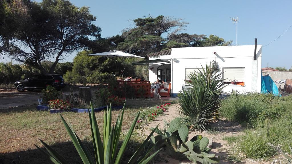 En Finca Las Dunas Dos Chalets Con Jacuzzis En Primera Linea De Playa , Uno De 4 Dormitorios Y Otro De 2 Dormitorios, Llama Al Seiscientos Veintisiete Cuatrocientos Diecisiete Trescientos Noventa Y Ocho Rota Dış mekan fotoğraf