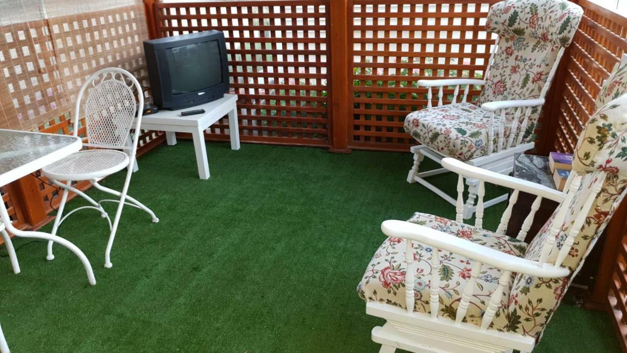 En Finca Las Dunas Dos Chalets Con Jacuzzis En Primera Linea De Playa , Uno De 4 Dormitorios Y Otro De 2 Dormitorios, Llama Al Seiscientos Veintisiete Cuatrocientos Diecisiete Trescientos Noventa Y Ocho Rota Dış mekan fotoğraf